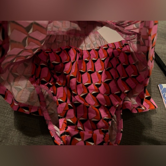 Diane von Fursteberg 2pcs Baby girl outfit dress and diaper cover NWT - Picture 3 of 6